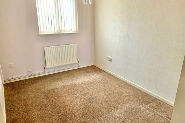 25, Lyons Road, Wirral photo 4