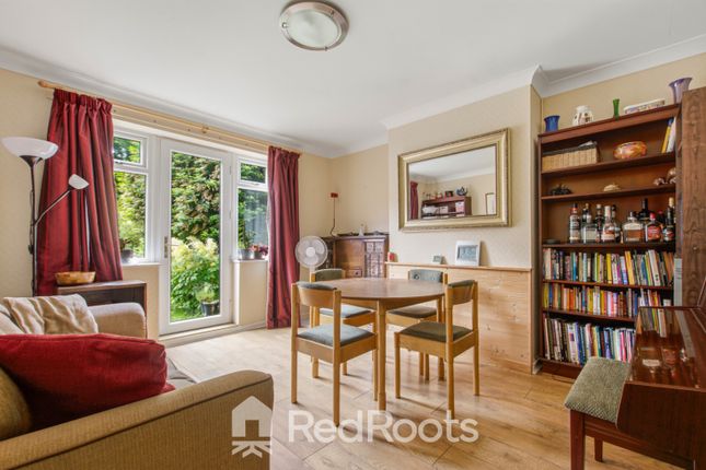 119 Melton Road, Sprotbrough, South Yorkshire photo 2