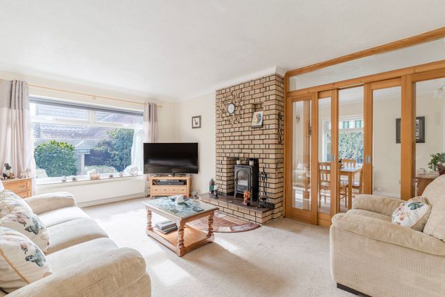 8 Claypit Road, Dereham photo 3