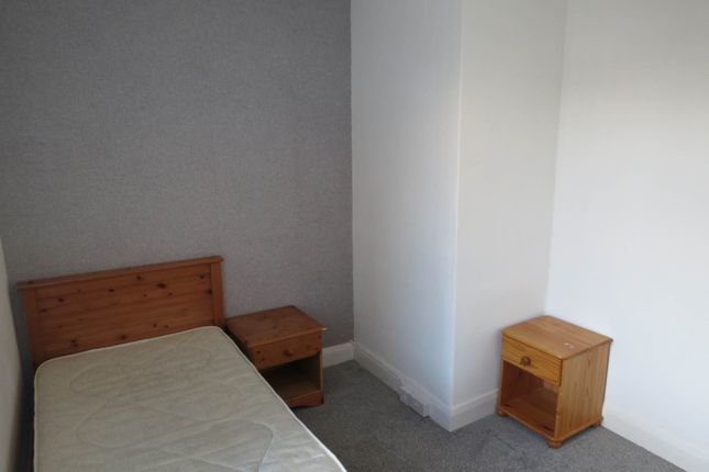 Silverhill Drive, Newcastle Upon Tyne photo 5