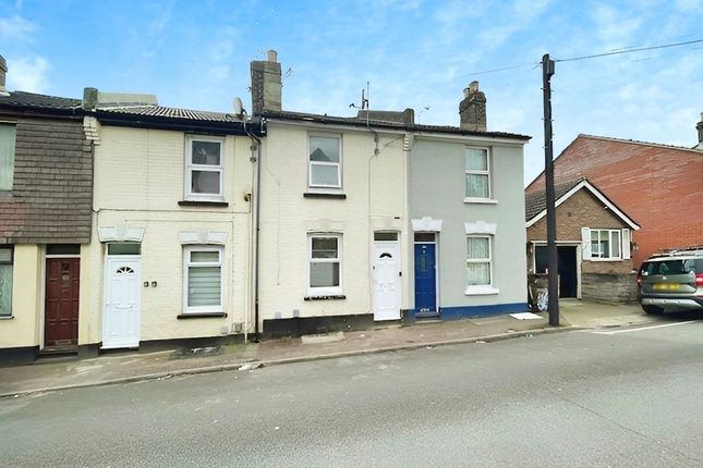 Thumbnail Terraced house to rent in Constitution Road, Chatham, Kent