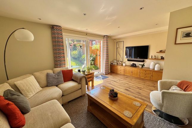11, Barnwood Road, Guildford photo 2