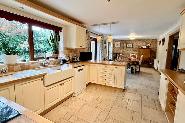 9 Davids Lane, RINGWOOD photo 4