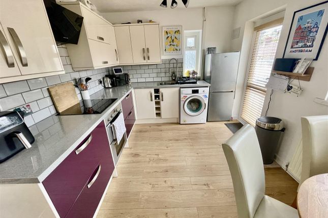 23, Sefton Avenue, Plymouth photo 3