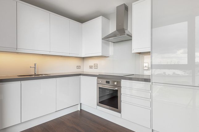 Flat for sale in Leamouth Road, Leamouth