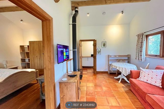 Bedroom &amp; Living Area