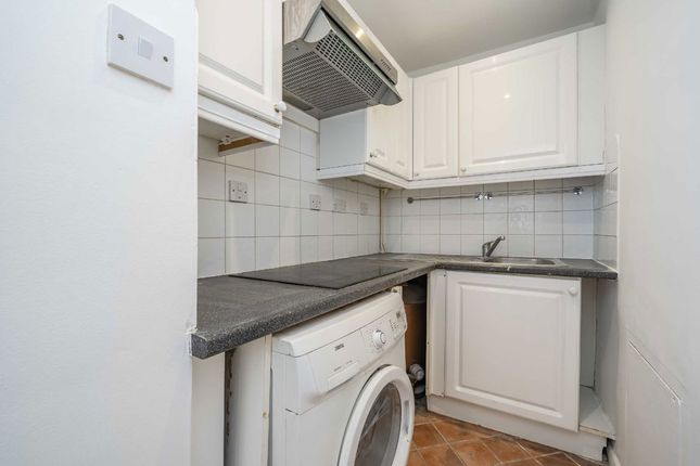 Flat 7, 69, Gloucester Terrace, London photo 4
