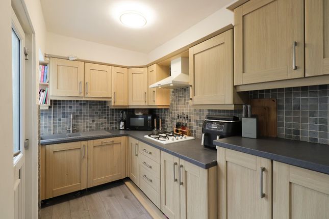 10, Egerton Road, Sheffield photo 4