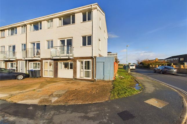 End terrace house for sale in Flag Square, Shoreham-By-Sea