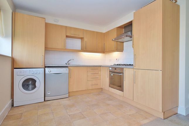 Flat to rent in Dockers Tanner Road, London