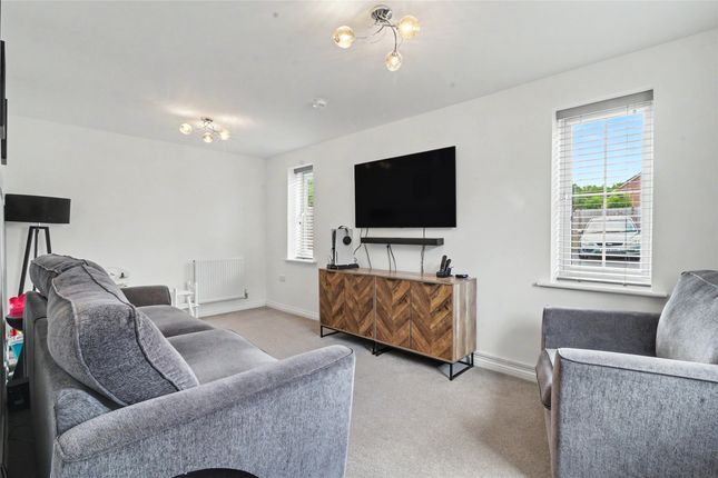 103, Tawcroft Way, Devon photo 2