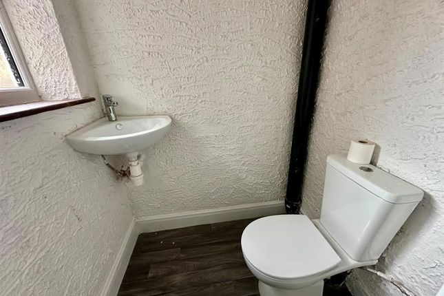 12, Clive Road, Manchester photo 5