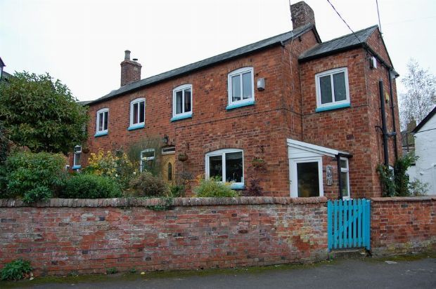 Picture house long buckby Picture house long buckby