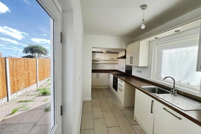 226, Arbury Road, Warwickshire photo 2