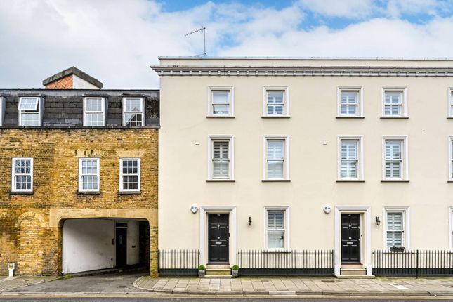Terraced house for sale in Victoria Street, Windsor