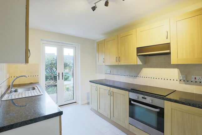 Flat for sale in Kingsdale Court, Broadway