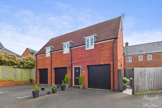 Thumbnail Flat for sale in Bobbins Way, Buckingham
