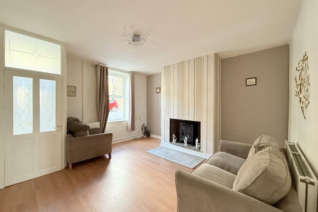 61, Lorne Street, Mossley photo 2