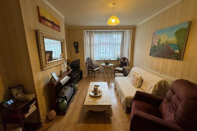 139, Sherringham Avenue, London photo 3