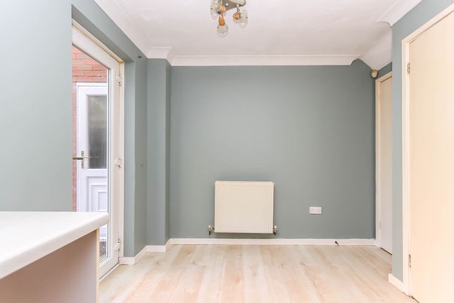168, Chatsworth Drive, Wellingborough photo 4