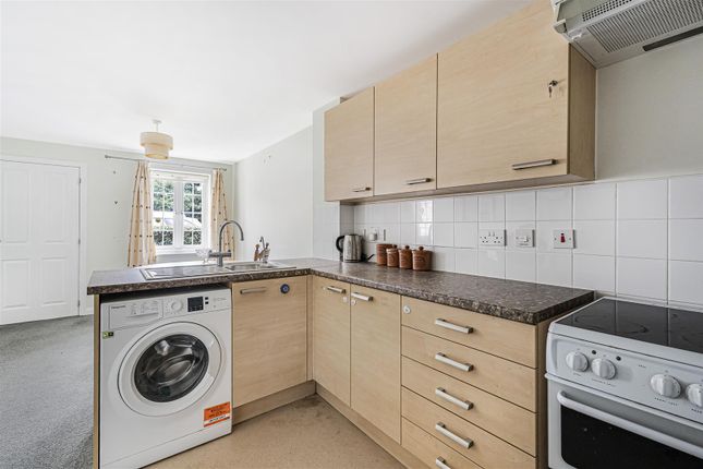 46, Meadow Lane, Newmarket photo 3