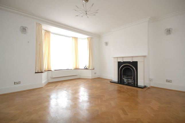 Hendon Way, Cricklewood photo 4