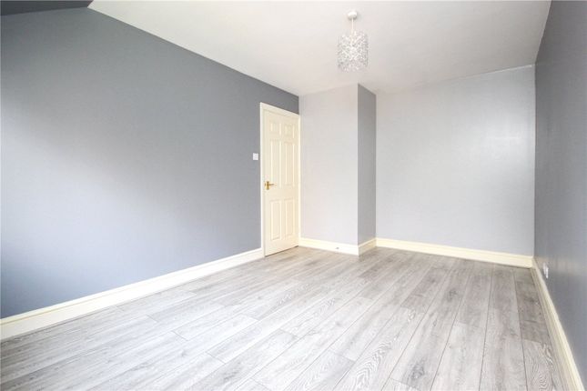 Flat to rent in Marshalls Court, Woodstock Road North, St. Albans, Hertfordshire