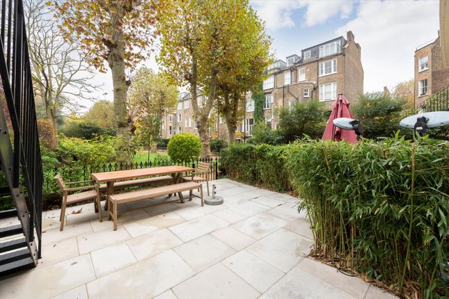 Flat for sale in Sutherland Avenue, Maida Vale W9.