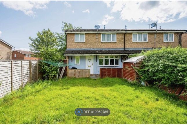 End terrace house to rent in Milton Way, Dunstable