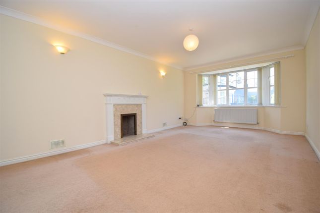 2, Elm Grove, Wakefield photo 3