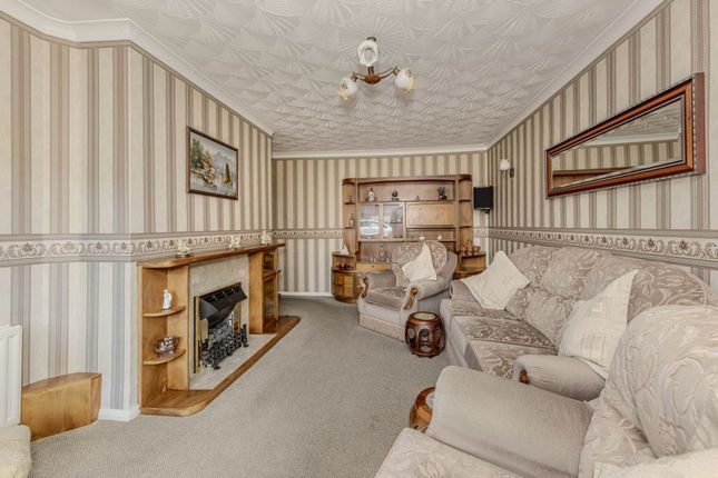2 Park Drive, Stoke-On-Trent photo 3
