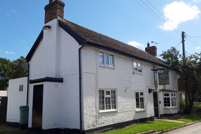 Thumbnail Pub/bar for sale in Poundon, Bicester
