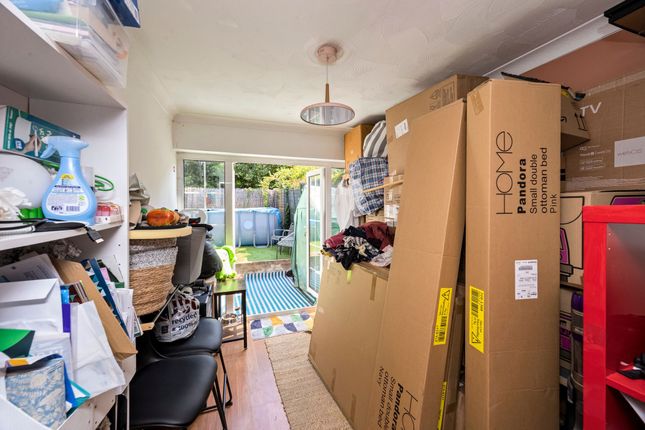 30 Highview Avenue North, Brighton photo 4
