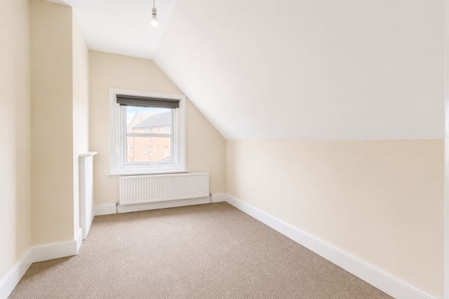17B,, Station Road, Kent photo 5
