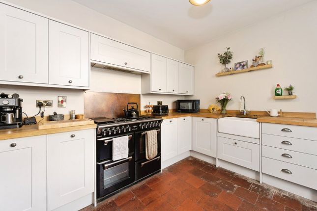16, Hillside Park, Bargoed photo 4