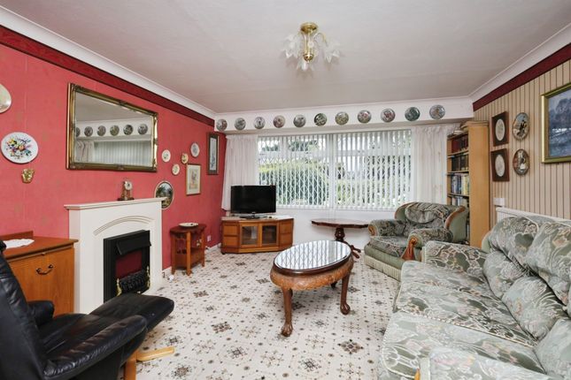 56, Hazelwood Avenue, Eastbourne photo 2