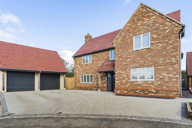 18, Home Farm Close, Ambrosden photo 2