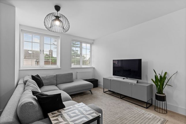Flat 5, Redstone Apts, South Croydon photo 3