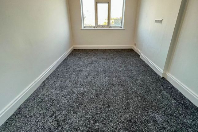 712b Kenton Road, Harrow photo 4