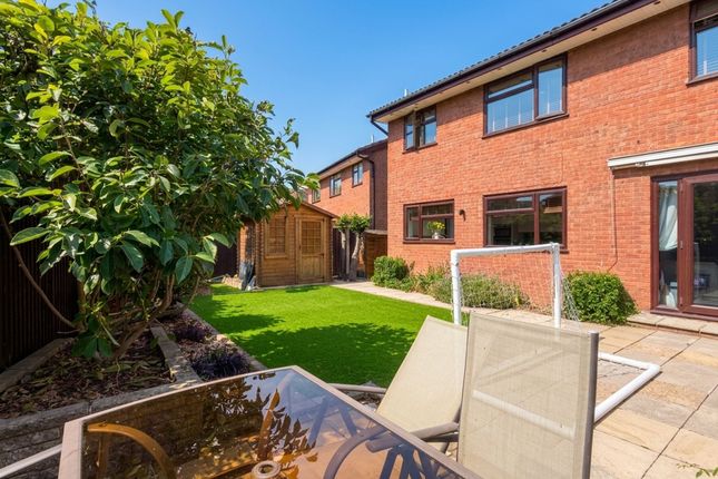 1 Foxy Paddock, Southampton photo 2