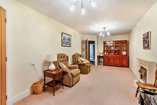 Flat for sale in River View Court, Wilford Lane, West Bridgford, Nottingham