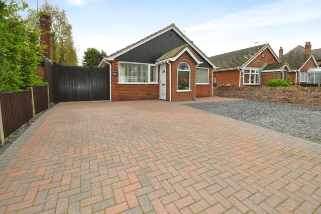 Thumbnail Bungalow for sale in High Street, Skellingthorpe, Lincoln, Lincolnshire