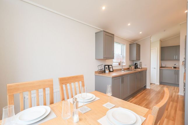 19 Kew Pennmena, St. Columb photo 4