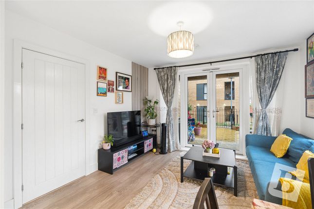 Apartment 4,, Ambrose Court, South Ockendon photo 4