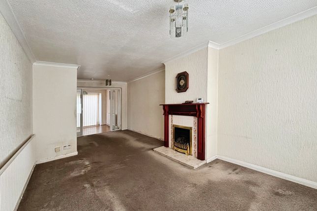 27, Oakwood Avenue, Cardiff photo 3