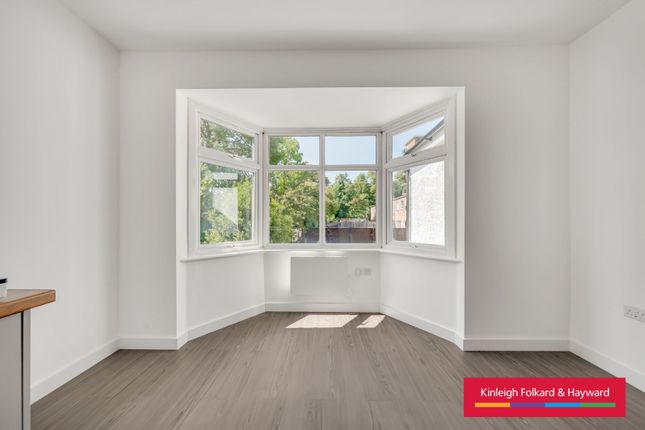 Flat 4, 62, Upper Tulse Hill, London photo 3