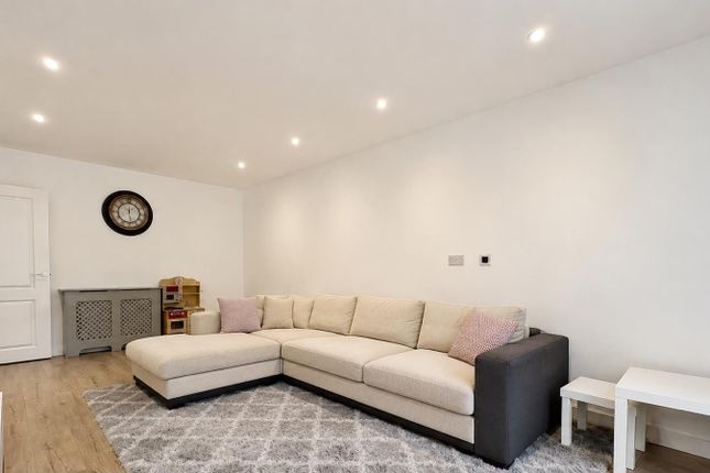 1, Mahindra Way, London photo 2