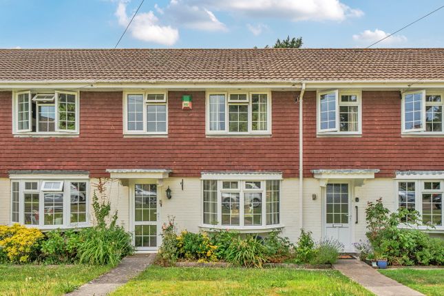 3-bed house on 16, Leigh Park, Lymington, £310,000