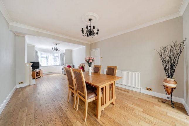 139, Wricklemarsh Road, London photo 2