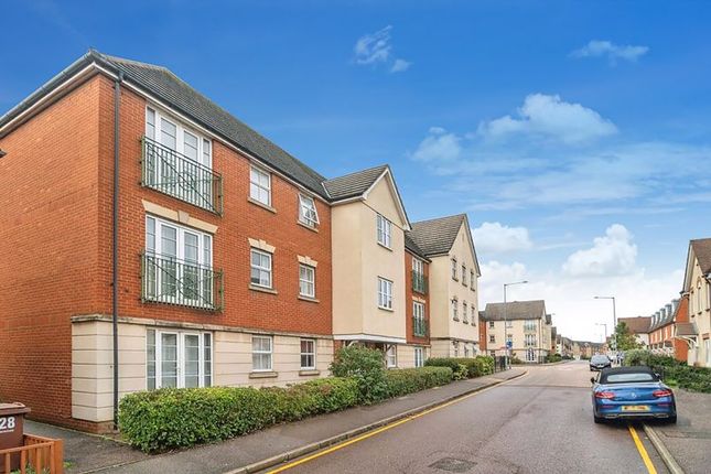 Flat for sale in Rawlyn Close, Chafford Hundred, Grays